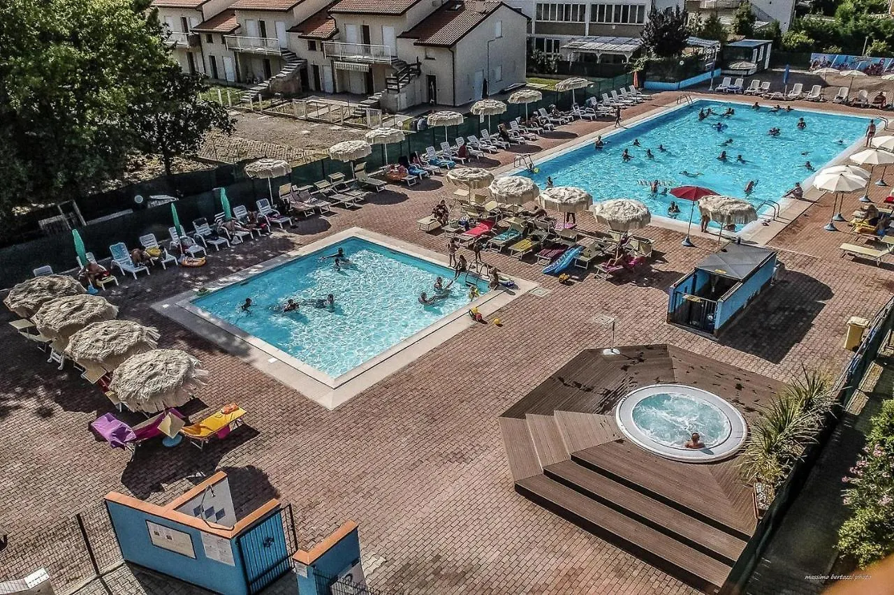 Residence Costa Paradiso, Lido Adriano Appartamento