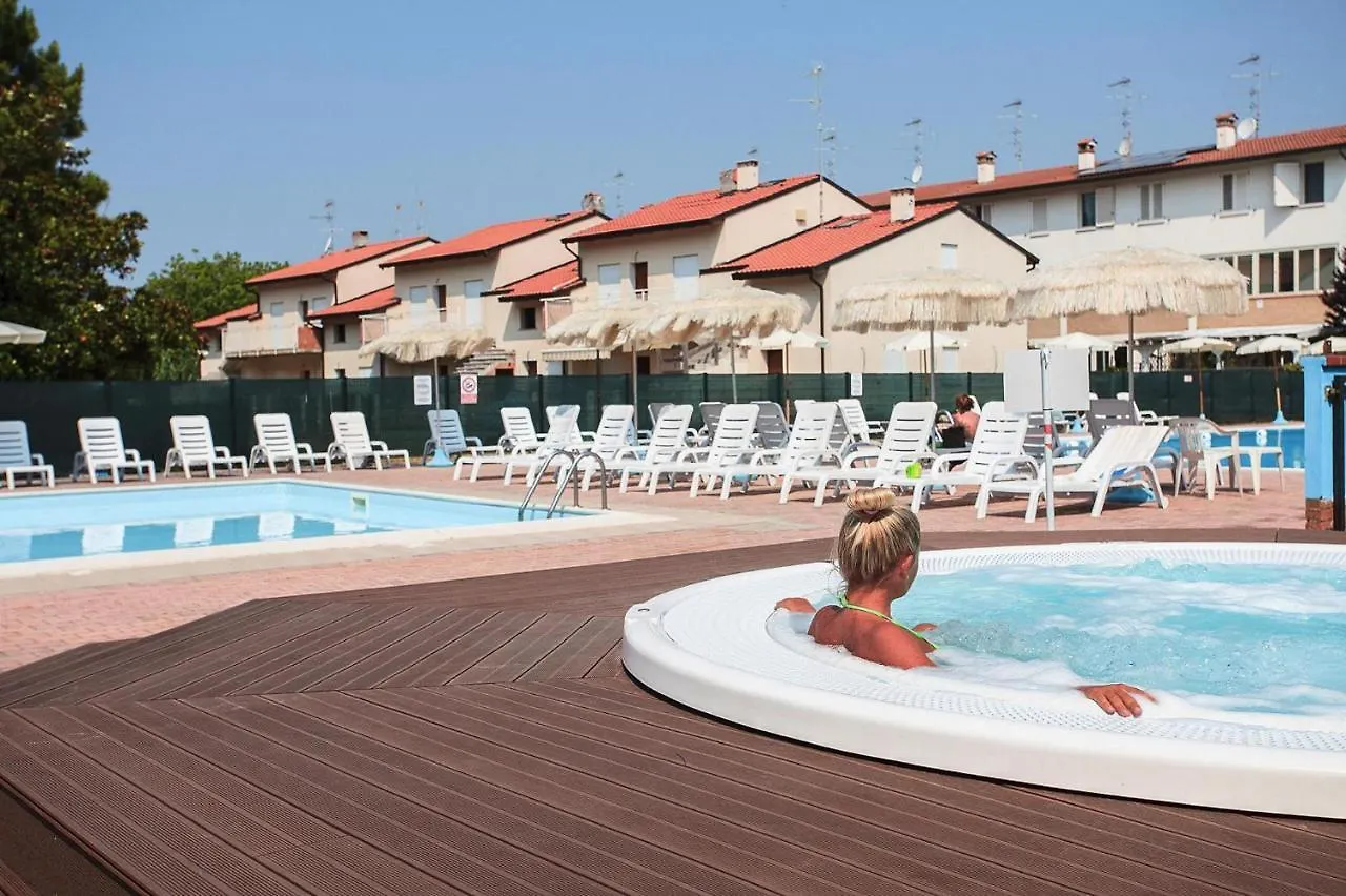 Residence Costa Paradiso, ليدو أدريانو